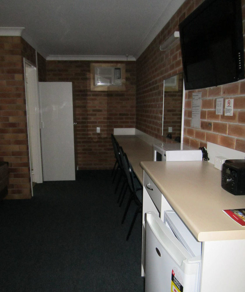 Buckaroo Motor Inn Warwick Buitenkant foto